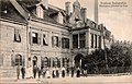 Johann Oberhammer in Graz Steinfeld vor dem Brauhaus Reininghaus etwa 1910