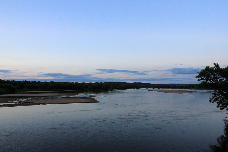 File:Gfp-wisconsin-tower-hill-state-park-riverbank.jpg