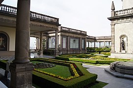 Vista de los jardines del Castillo de Chapultepec.