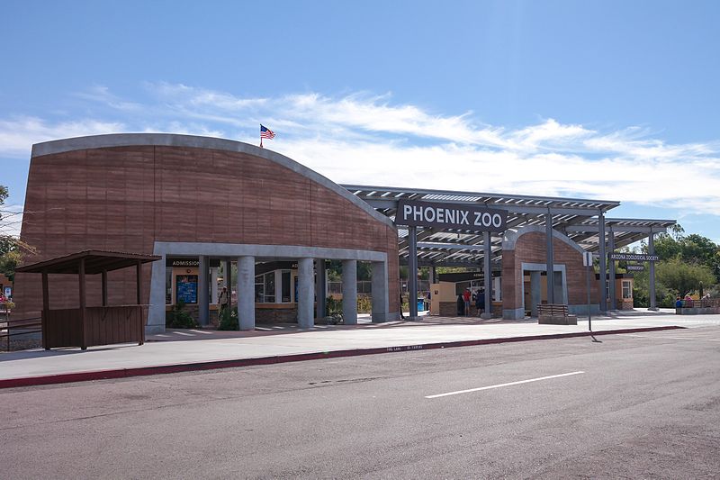 File:Phoenix Zoo-2.jpg