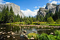 Река Мърсед (Merced River), протичаща през долината Йосемити