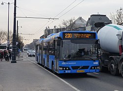 230-as busz a Hősök terén