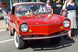 Face avant d’une Amphicar.