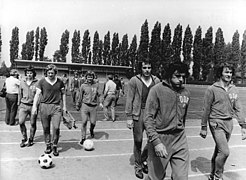 Bundesarchiv Bild 183-N0625-0026, Fußball-WM, Nationalmannschaft DDR.jpg