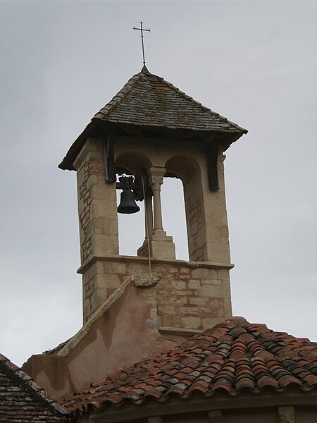 File:Clocher de l'église de St Martin de Lixy.JPG