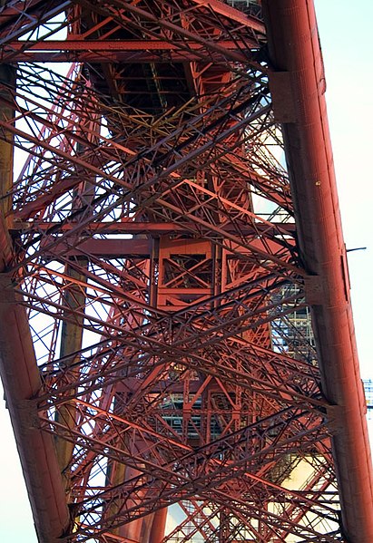 File:Forth Bridge Structure.jpg