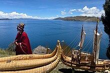 Hombre Aymara y Lago Titicaca.jpg