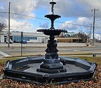 Root Memorial Park fountain 2.jpg