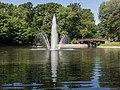 Bergen op Zoom, fontaine et pont dans l'Anton van Duinkerkenpark