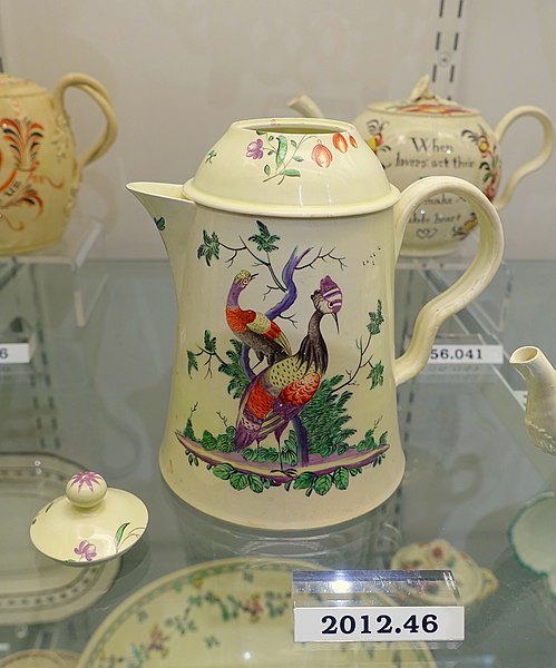 File:Chocolate pot, England, probably Staffordshire, 1765-1775, creamware, overglaze enamels, HD 2012.46 - Flynt Center of Early New England Life - Deerfield, Massachusetts - DSC04554.jpg