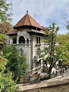 Building structure inspired by cule - Strada Grigore Romniceanu no. 54, Bucharest