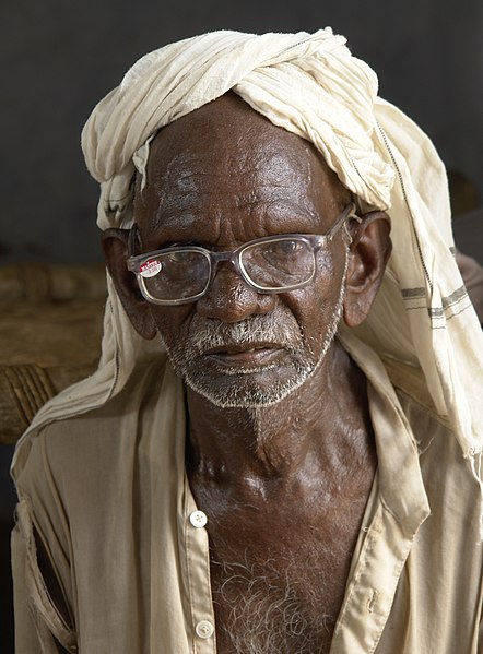 File:Old man near Jaura, India.jpg