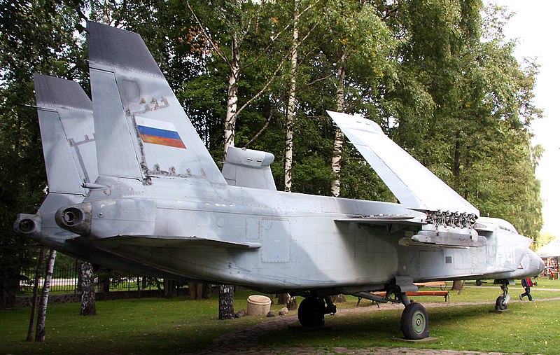 File:Yakovlev Yak-141 in 2009 (2).jpg