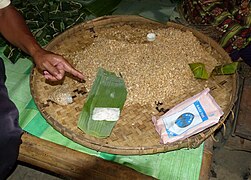 Tempeh production in a desa.jpg