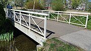 Brug 2179, parkbrug in een van de hoofdroutes van het park evenwijdig aan de Middenweg