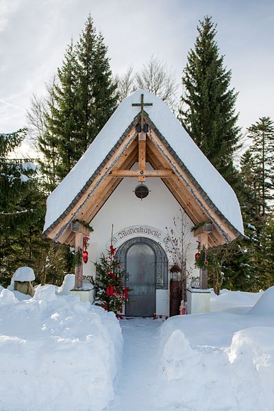 File:Marienkapelle Hochlitten.JPG