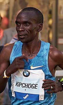 Eliud Kipchoge in Berlin - 2015 (cropped).jpg