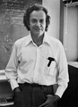 Richard Feynman, nhà vật lý lý thuyết, giải Nobel vật lý năm 1965, khoa học gia tại dự án Manhattan