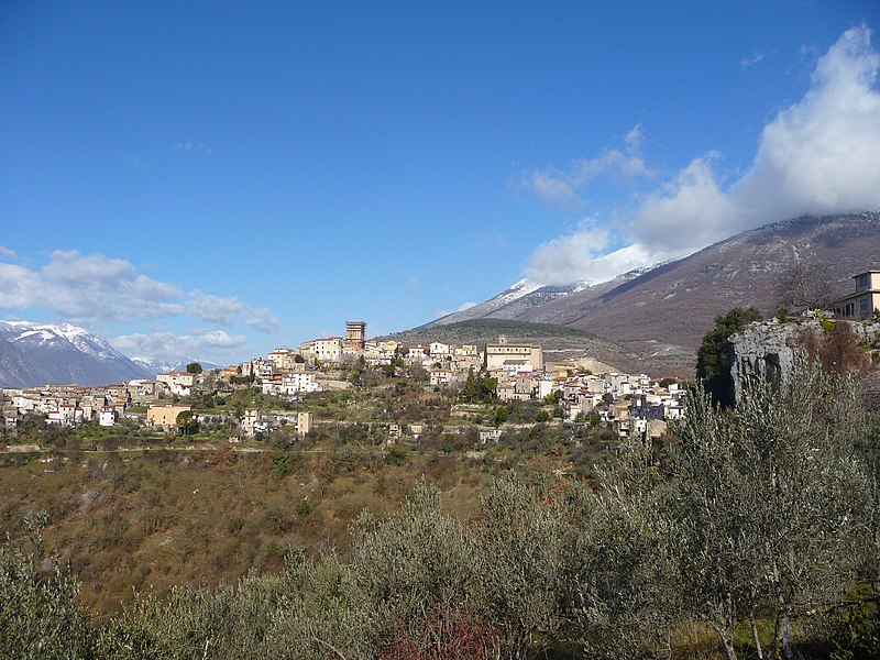 File:Campoli Appenninico - panoramio.jpg