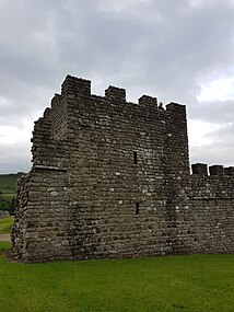 En moderne rekonstruktion af en kort del af Hadrians mur ved Vindolanda