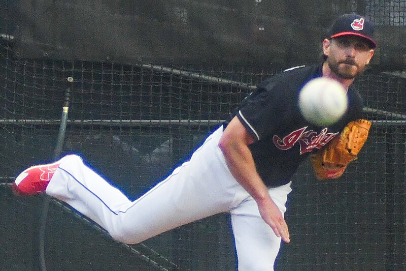 File:Josh Tomlin (37272091695).jpg