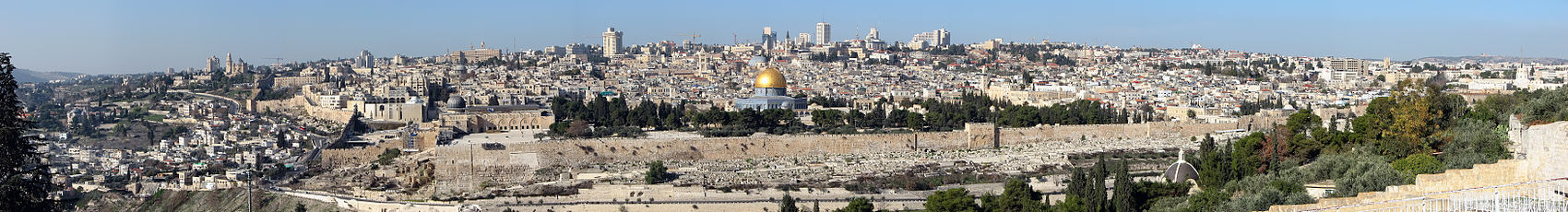 Panorama: Jerusalems gamle bydel set fra Oliebjerget