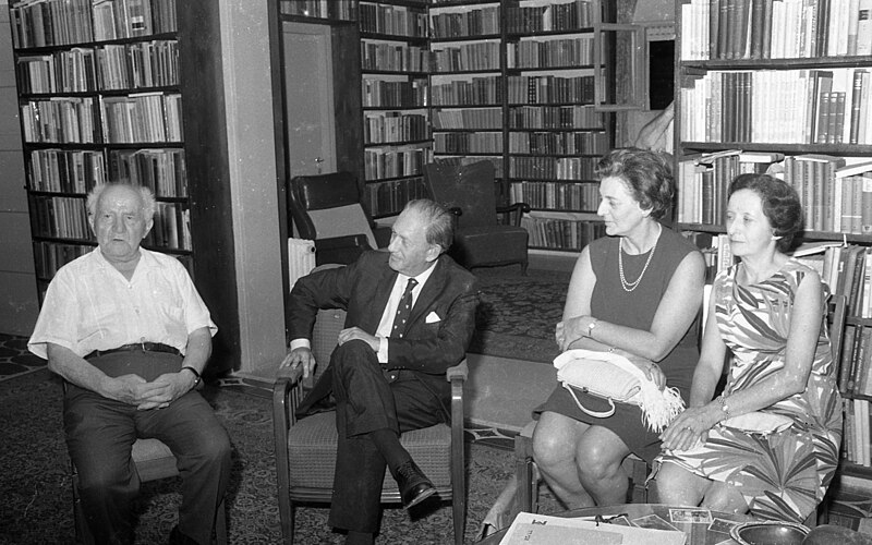 File:Former Prime Minister David Ben Gurion receive a delegation from South Africa today (FL61509286).jpg