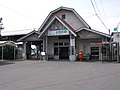 本揖斐駅。ギャンブレル屋根が特徴であった（非現存）。