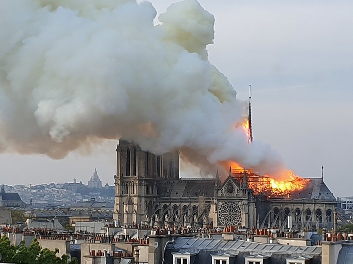 Incendie de Notre Dame à Paris. vue depuis le ministère de la recherche. 7.jpg