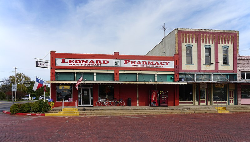 File:Leonard November 2015 06 (Leonard Pharmacy).jpg