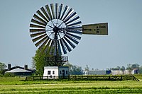 Mantgumermolen ten noordoosten van Tsjerkebuorren