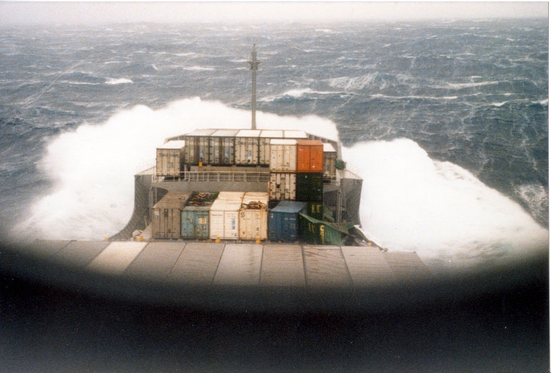 File:A. Containerschiff im Orkan - Winter-Nordatlantik 1980.jpg