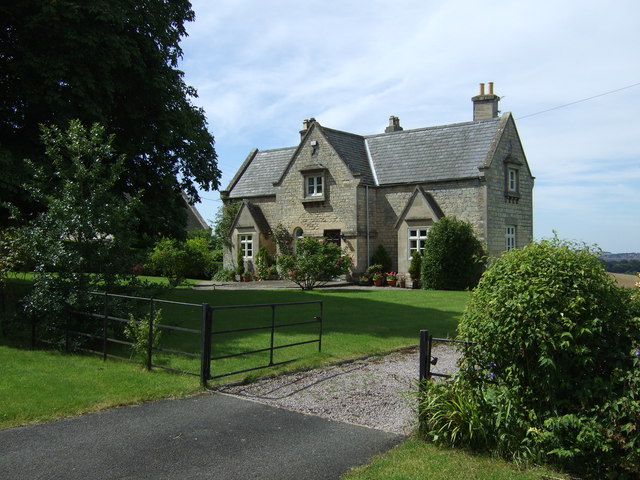 File:House in Londonthorpe (geograph 3076079).jpg