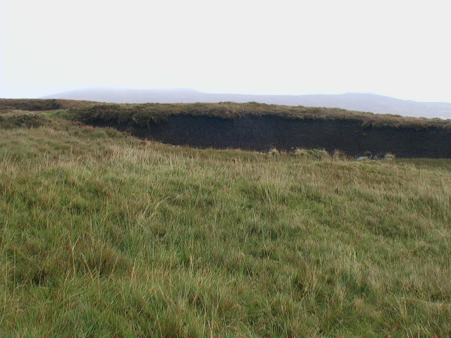 File:Wall of peat in Coire Beithe - geograph.org.uk - 1511532.jpg