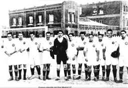 File:فريق ريال مدريد الفائز بأول بطولة رسمية عام 1906..jpg