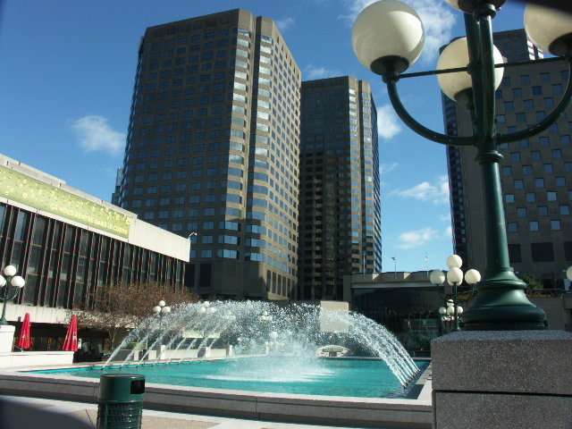 File:Roof of Place des Arts, fontain 2005-10-22.JPG