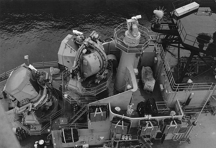 File:SPG-49 and SPW-2 on USS Little Rock (CLG-4) 1966.jpg