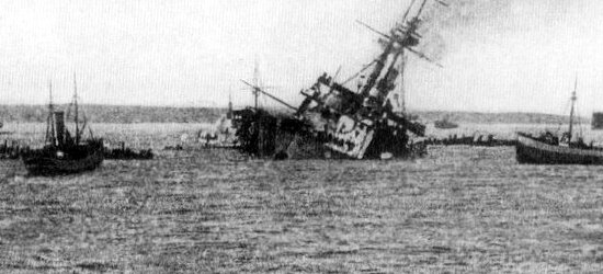 File:HMS Majestic sinking 27 May 1915 (cropped).jpg