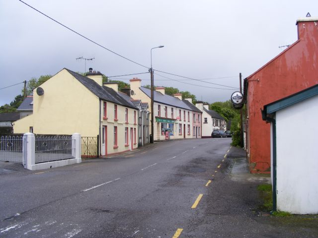 File:Main street, Drinagh - Paddock Townland (geograph 2444056).jpg