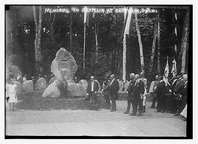 File:Memorial to Zeppelin at Zeppelin Germany.jpg