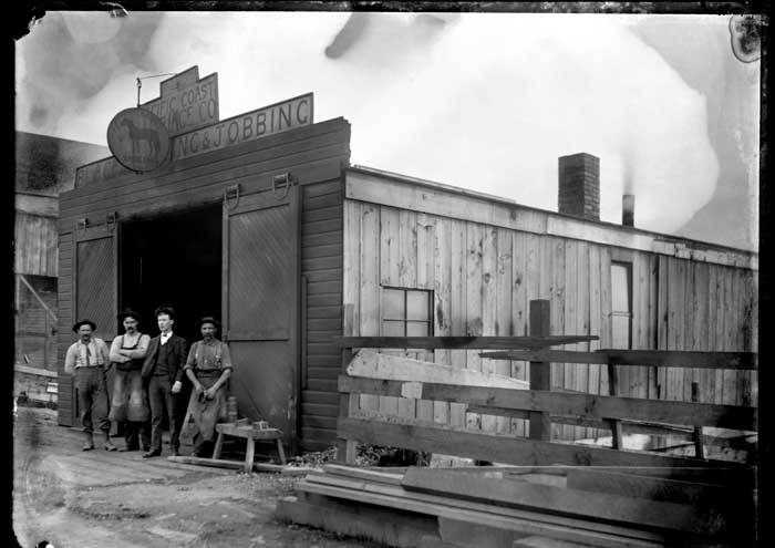 File:Pacific Coast Carriage Company, Seattle, ca 1906 (MOHAI 7564).jpg