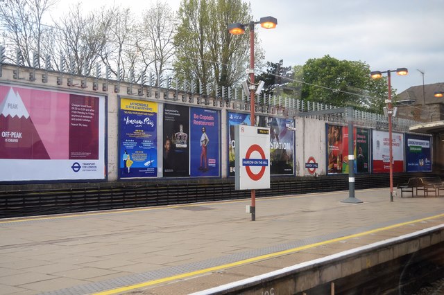 File:Harrow on the Hill Underground Station - geograph.org.uk - 5435584.jpg