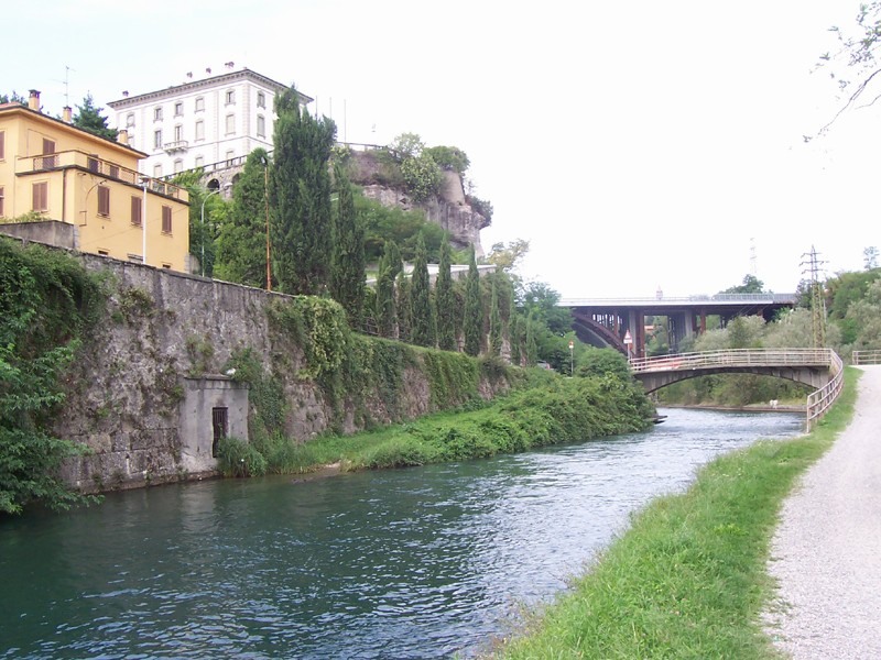 File:Trezzo sull’Adda - Naviglio Martesana - panoramio.jpg