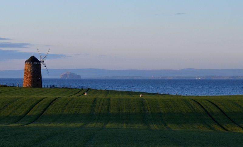 File:Coal Farm windmill - geograph.org.uk - 2948796.jpg