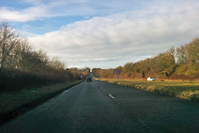 File:A30 towards Salisbury - geograph.org.uk - 5629093.jpg