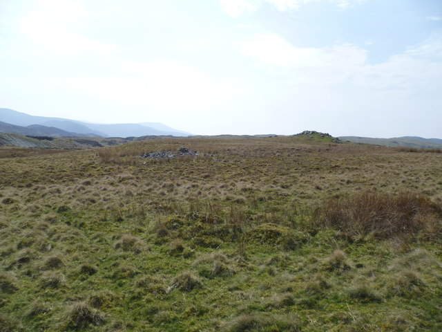 File:Cairn beside the Ardudwy Way - geograph.org.uk - 4450131.jpg