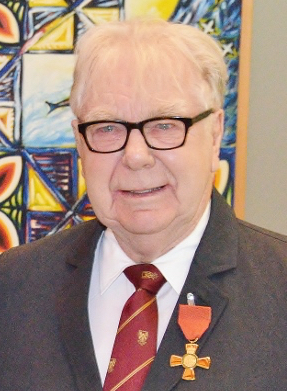 File:Max Gimblett ONZM (cropped).jpg