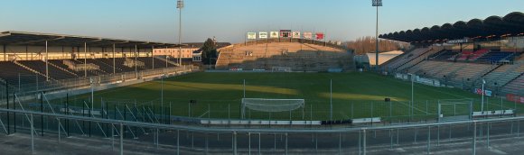 Vue panoramique du stade en 2011.