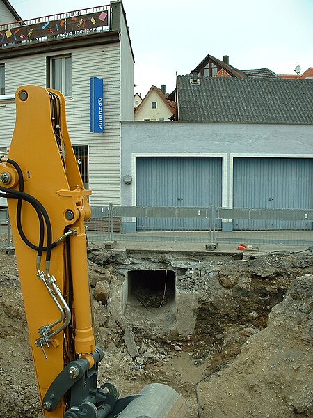 Datei:Messkirch-Stadtkanal-Jahnstrasse-2006-05-25.jpg