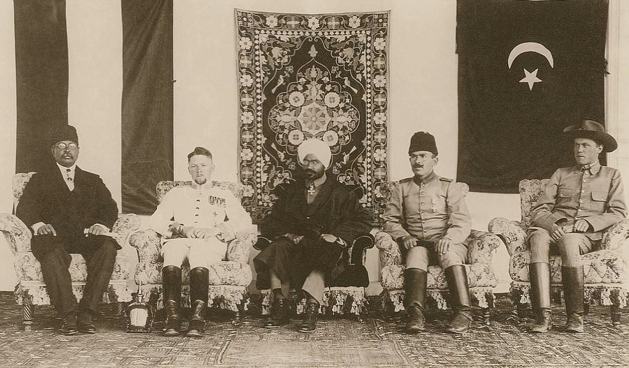 File:Indian,German and Turkish delegates of Niedermayer Mission.jpg